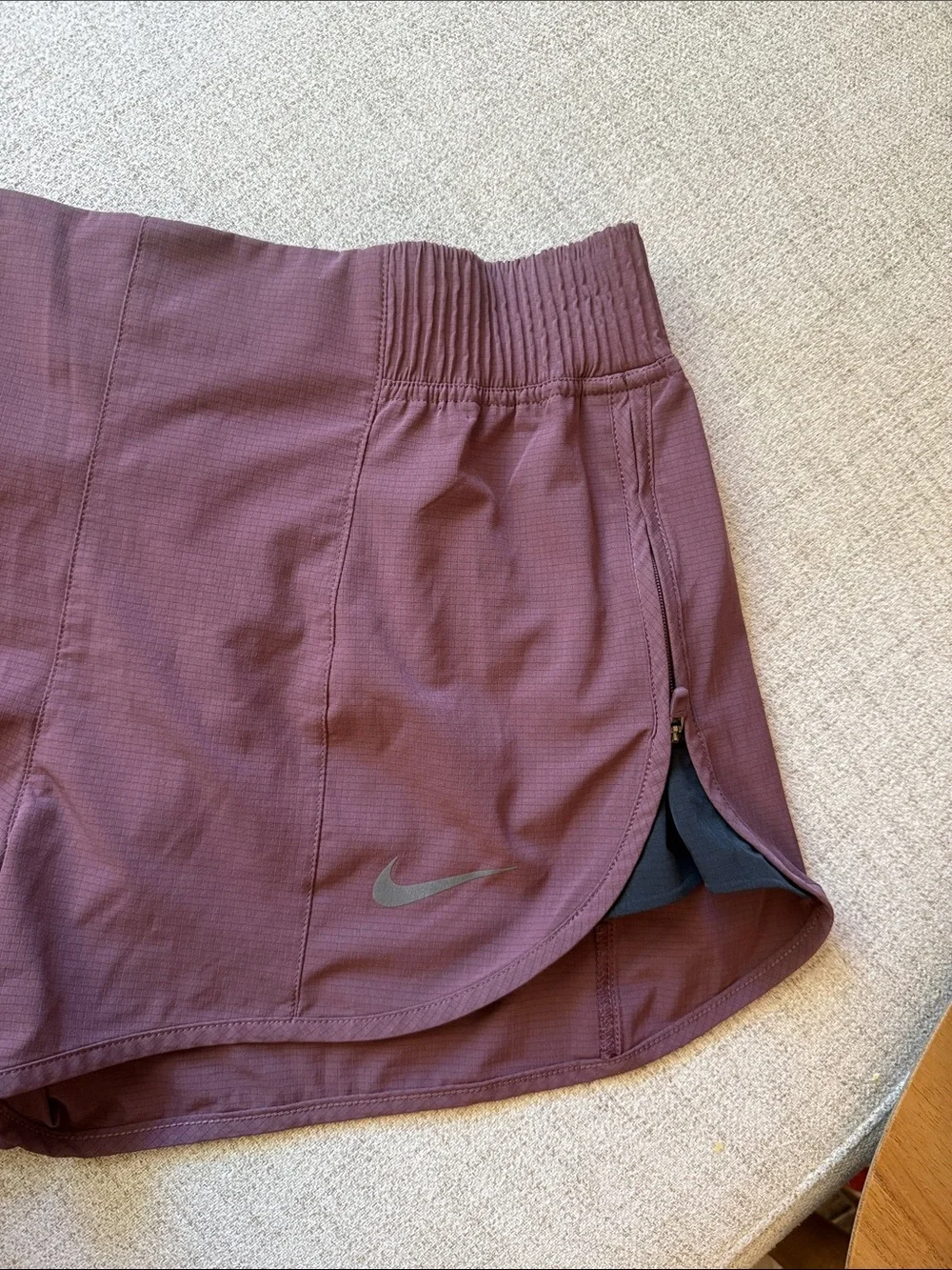 Nike Running Division Performance Running Shorts - unique featues